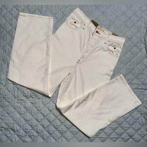 Levi's Cream Ribcage Straight Ankle Jeans